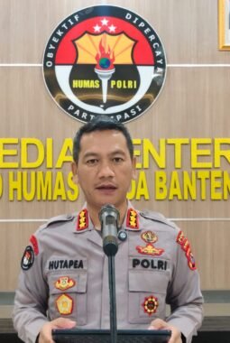 Janjikan Haji Khusus VIP, Dua Pelaku Tipu Korban hingga Rp7,65 Miliar